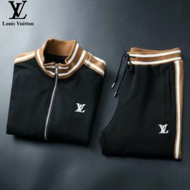 Picture of LV SweatSuits _SKULVM-4XL24cn2829320